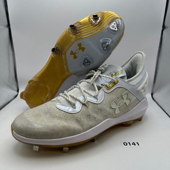 Under Armour Other - UNDER ARMOUR Men's 15 Harper 8 Low GT White Metallic Gold